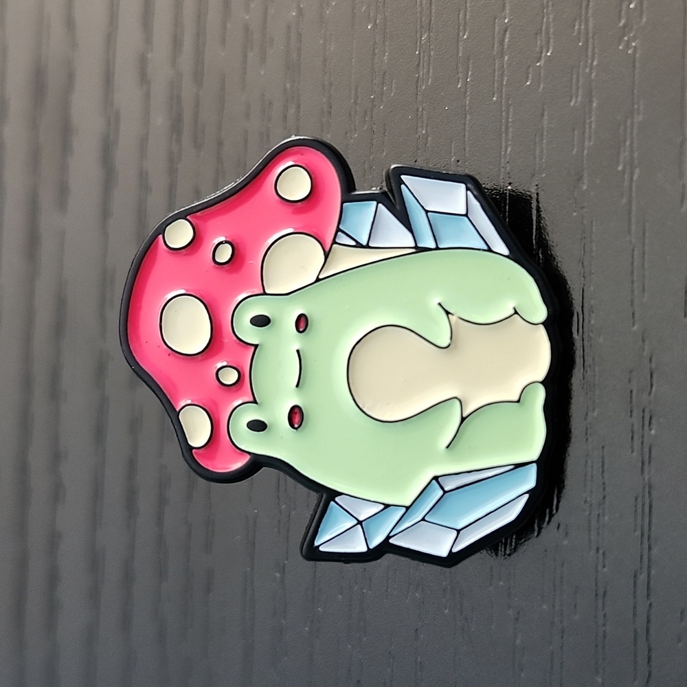 Mushroom Toadstool Frog Pin
